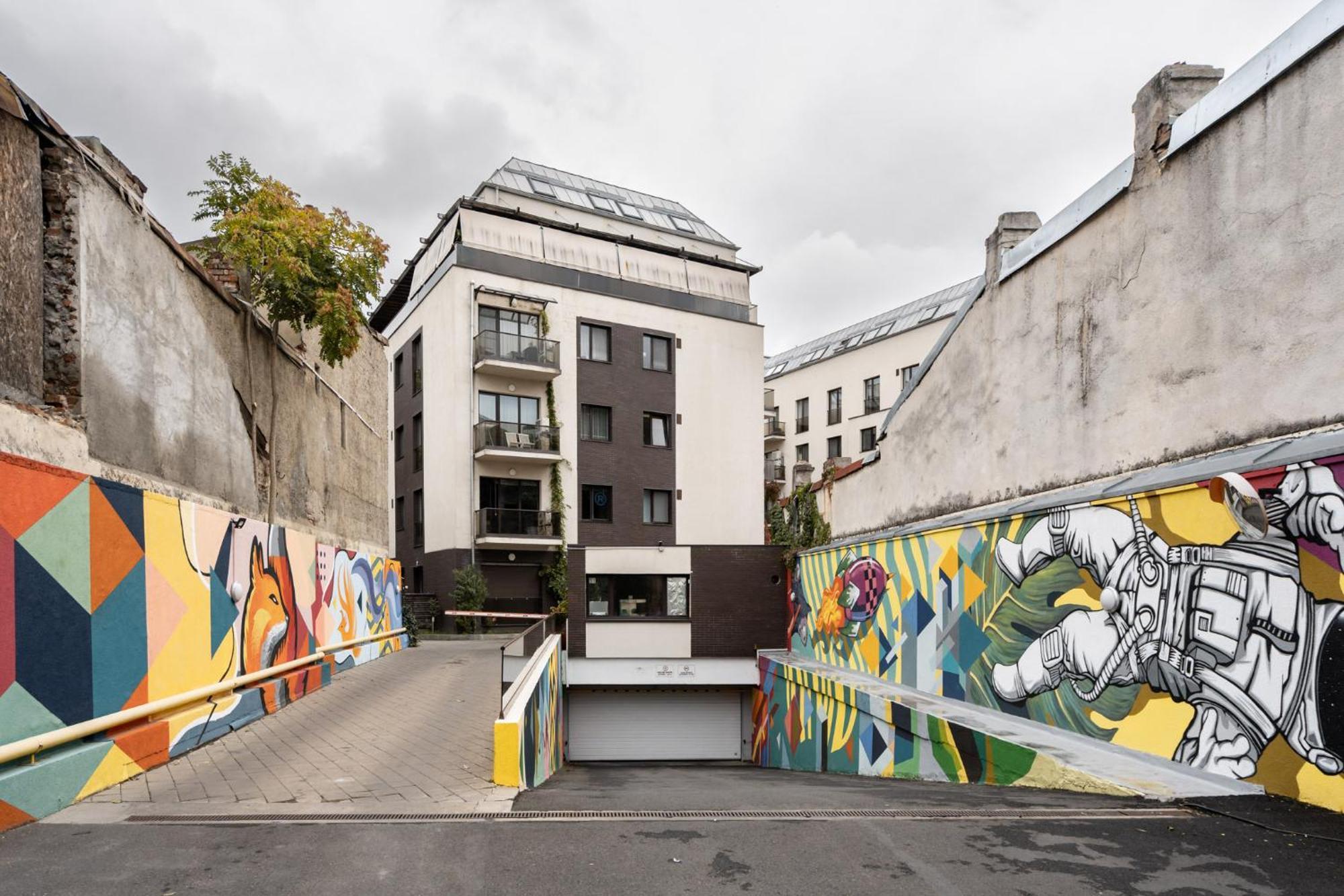 Lazynest - Modern Apartment With Parking & Balcony Bukarest Exterior foto
